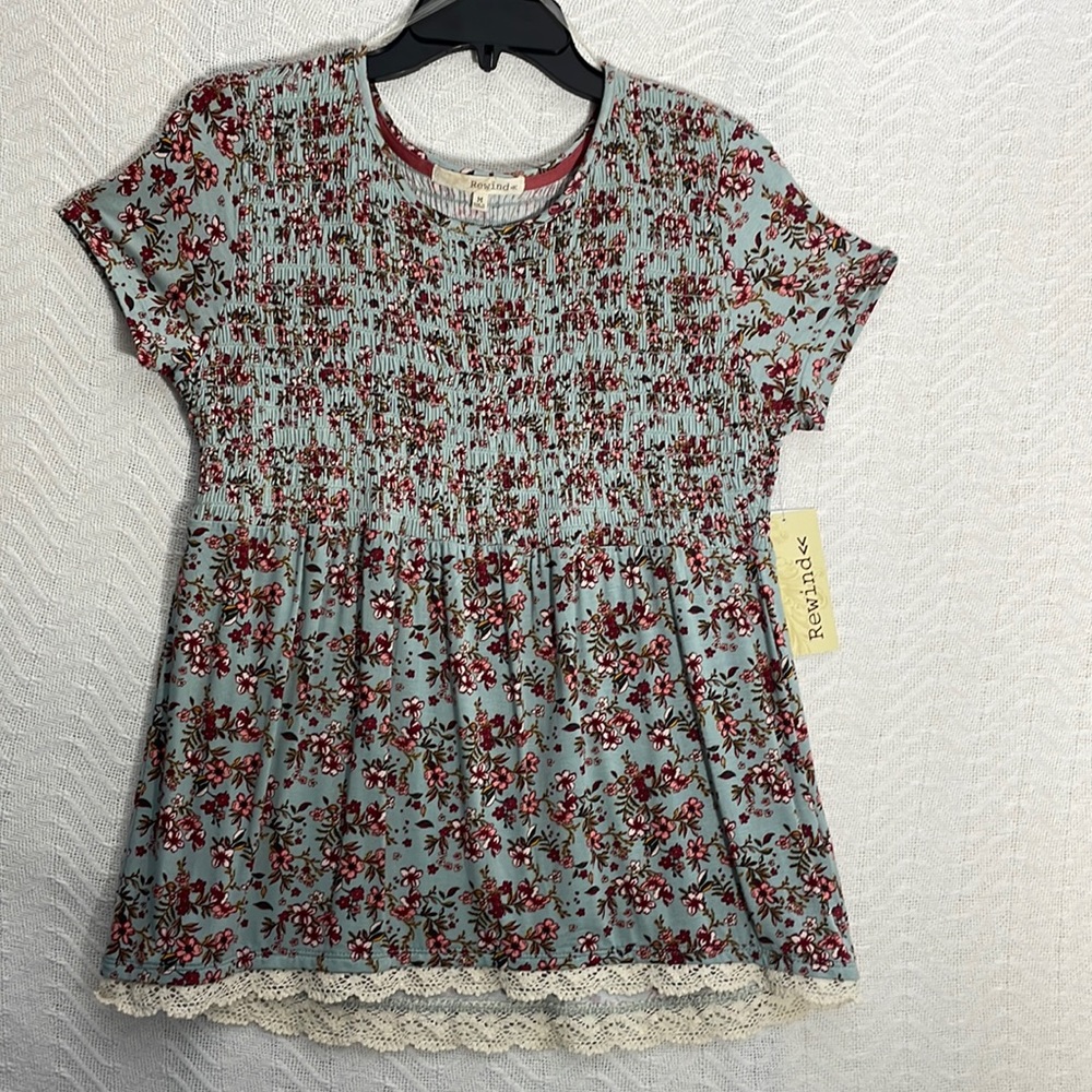 Rewind Top Size M Floral Print Smocked Empire Baby Doll Pullover Lace trim - Picture 4 of 14